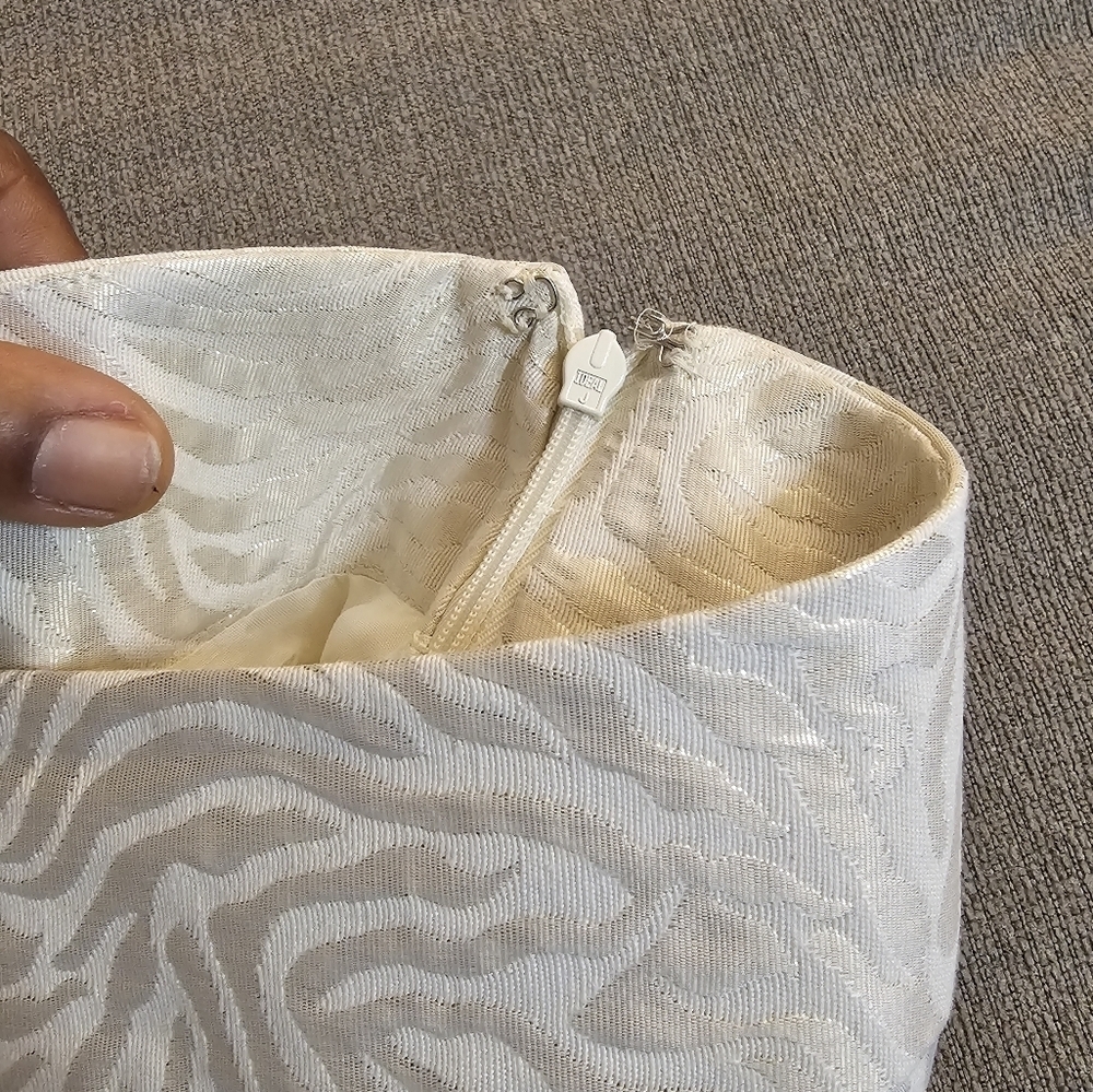 Ann Taylor Loft White Ivory Zebra Print Shiny Career Pencil Skirt Size 10 - Picture 5 of 7